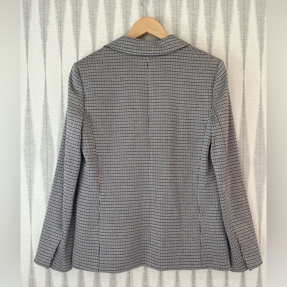 Theory houndstooth blazer size 8. Navy, Brown, cream and grey woven pattern . - Picture 2 of 8